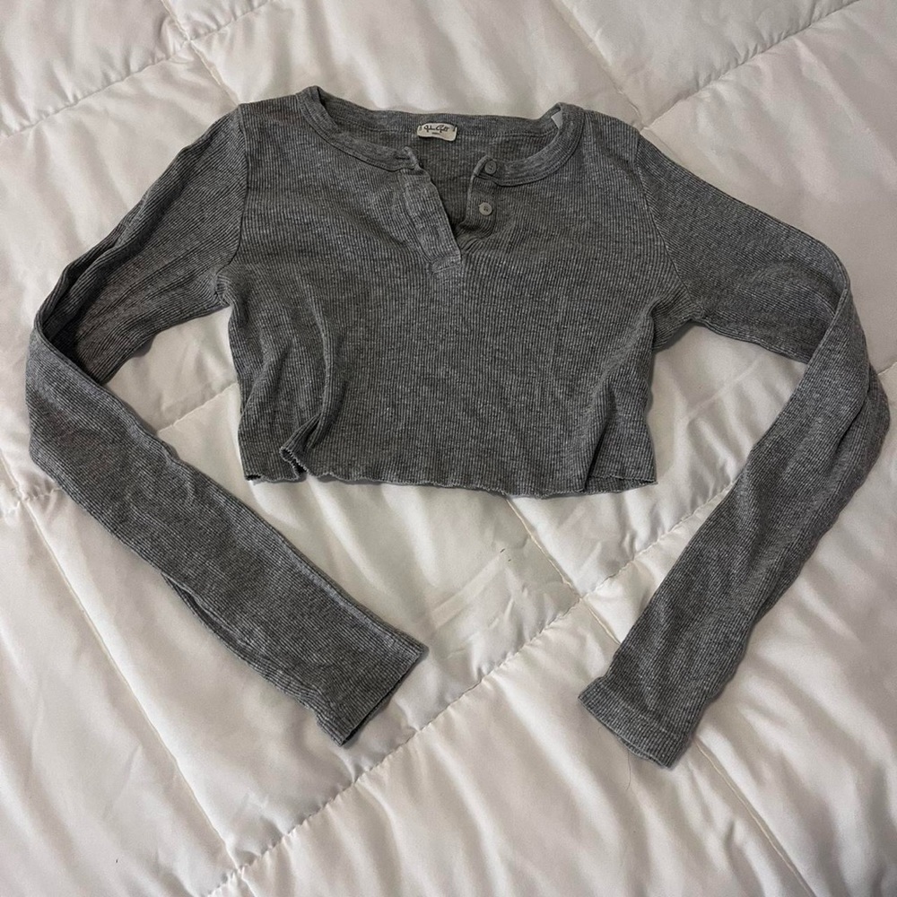 brandy melville cropped long sleeve